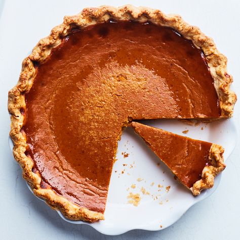 Bourbon Pumpkin Pie Bourbon Pumpkin Pie, Best Pumpkin Pie Recipe, Best Pumpkin Pie, Pumpkin Pie Recipe, Thanksgiving Pies, Thanksgiving Food Desserts, Best Pie, Pumpkin Pie Filling, Pumpkin Pie Recipes