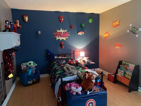 Superhero Bedroom Paint Ideas, Super Hero Bedroom Ideas, Marvel Kids Bedroom, Marvel Kids Room, Avengers Bed, Marvel Boys Bedroom, Super Hero Room, Hero Bedroom, Superhero Room Decor