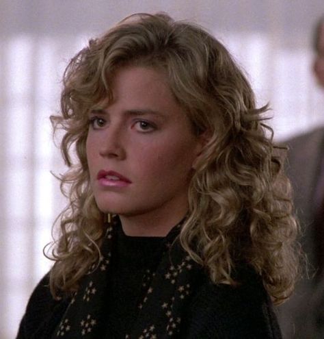 Elisabeth Shue Cocktail, Ali Mills, Cocktail 1988, Elizabeth Shue, Cocktail Movie, Elisabeth Shue, Elizabeth Hurley, Michelle Rodriguez, Farrah Fawcett