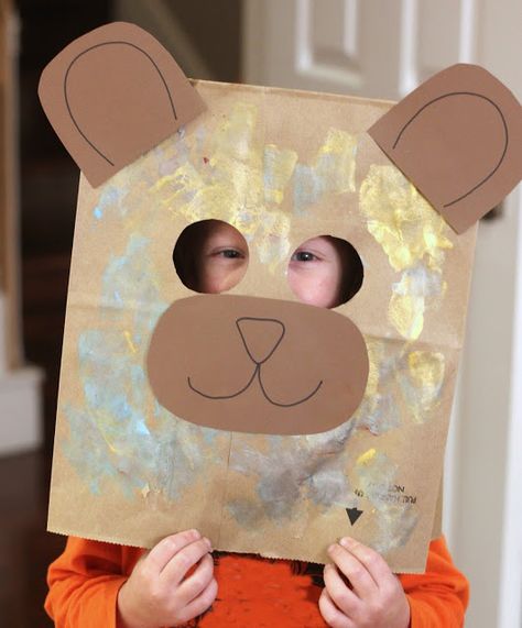 ¡Toddler Approved !: Easy Paper Bear Bear Mask para niños Hibernating Bear Craft, Easy Paper Bag, Craft With Paper, Winter Activities For Toddlers, Bear Craft, Cardboard Mask, Diy Paper Bag, Monkey Crafts, Paper Bag Crafts