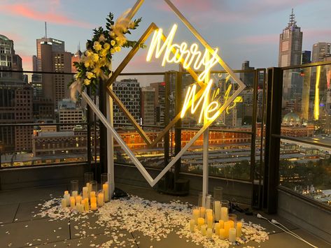 Marry Me Sign, Neon Sign Bedroom, Wedding Proposals, Wedding Neon Sign, Marriage Proposal, Neon Wedding, Event Lighting, Proposal Engagement, Wedding Gifts For Couples