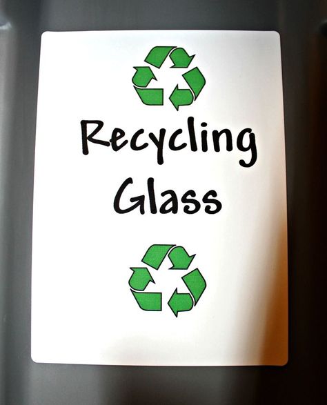 How to set up an organize home recycling bins Home Recycling, Organize Home, Recycling Station, Recycling Center, Organize Your Home, How To Set Up, Recycling Bins, Woodworking Projects Diy, Organizing Your Home