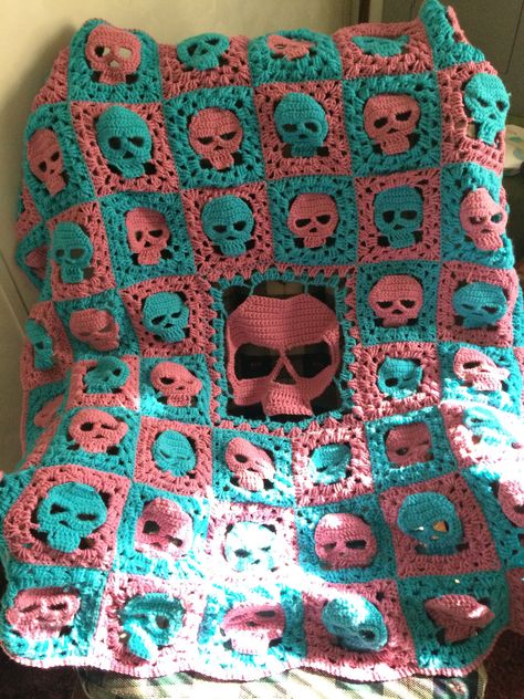 OMG this was so much fun! I started this throw when I first found out I was pregnant and finished shortly after I found out he was a boy. I wanted to be able for either genders to enjoy this for a … How To Crochet A Skull Granny Square, Crochet Skull Blanket Patterns, Crochet Skull Granny Square, Crochet Skull Blankets, Skull Granny Square Blanket, Skeleton Craft, Crochet Skull Patterns, Crochet Slippers Free Pattern, Crochet Skull