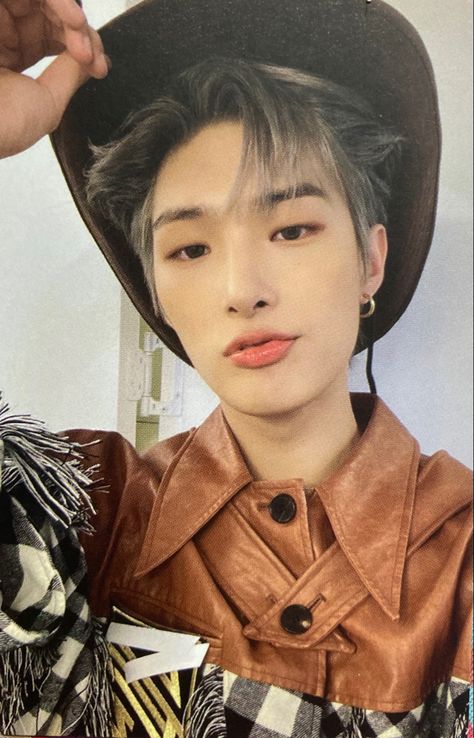 mingi cowboy fever epilogue photocard scan Mingi Fever Epilogue, Ateez Fever Epilogue, Lips Painting, Pc Scan, Ateez Mingi, Mingi Ateez, Song Min-gi, Photocard Scan, Id Photo