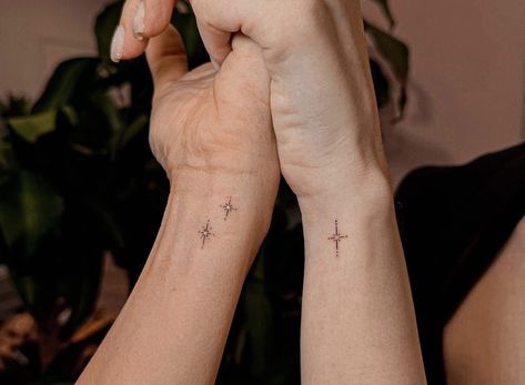 Tattoos For Mother Daughter, Small Tattoos Mother Daughter, Dainty Mother Daughter Tattoos, Matching Star Tattoos, Tattoos For Mother, Mother Daughter Tat, Mum And Daughter Tattoo, Mother Daughter Symbol, Mommy Daughter Tattoos