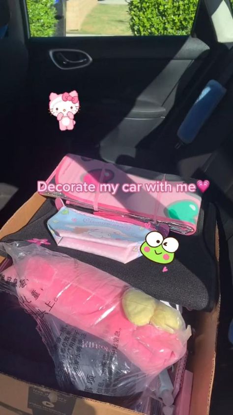 Car Hello Kitty, Accessories Hello Kitty, Pink Car Accessories, Hello Kitty Car, Hello Kitty Videos, Girly Car Accessories, Car Deco, Cool Car Accessories, Girly Car