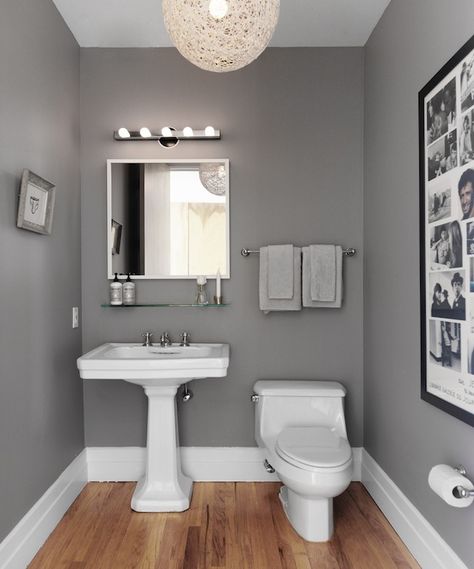 Wc Bathroom Wall Colors, Small Bathroom Paint, Makeover Kamar Mandi, Decor Ikea, Bathroom Paint Colors, Bad Inspiration, Bathroom Color, Downstairs Bathroom, Half Bathroom