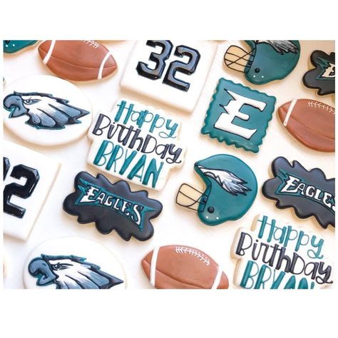 Philadelphia Eagles Cookies Decorated, Eagles Themed Party, Eagles Birthday Party Ideas, Eagles Football Cookies, Eagles Cookies Philadelphia, Philadelphia Eagles Cookies, Philadelphia Eagles Birthday Party Ideas, Eagles Birthday Party, Eagles Cookies