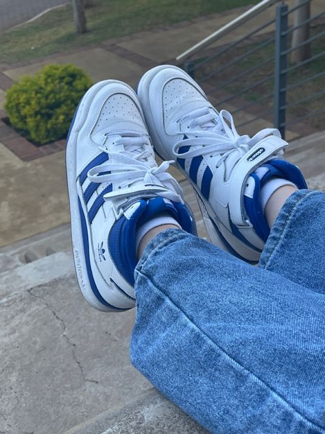 Royal Blue Shoes, Adidas Forum, Shoes Sneakers Nike, Adidas Originals Women, Sneakers Adidas, Shoe Inspo, Boat Shoe, Swag Shoes, Sneaker Shoes