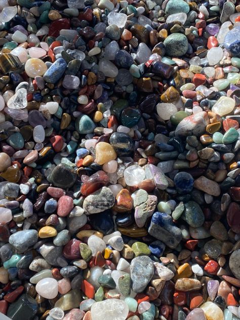 Rock Collecting Aesthetic, Rocks Aesthetic, Magic Rocks, Rock Aesthetic, Crystal Aesthetic, Sea Colour, Witch Magic, Pretty Rocks, Crystal Healing Stones