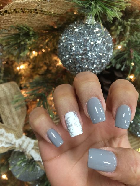 Grey Holiday Nails Winter, Grey Nails With Snowflake Winter, Winter Nails Blue And Silver, Blue And Gray Winter Nails, Grey Winter Nails, Grey And White Snowflake Nails, Grey Christmas Nails, January Nails, Christmas Gel Nails