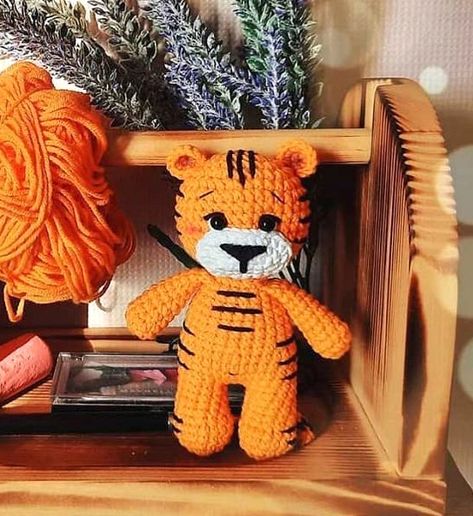 Little Tiger Amigurumi Free Pattern - Always Free Amigurumi Crochet White Tiger Free Pattern, Tiger Crochet Pattern Free Amigurumi, Tiger Crochet Pattern Free, Tiger Amigurumi Free Pattern, Tiger Crochet, Tiger Blanket, Free Amigurumi Crochet Patterns, Cute Tiger, Step By Step Crochet