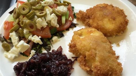 Deep Fried Brie Recipe - Allrecipes.com Fried Brie, Pan Fried Eggplant, Deep Fried Deviled Eggs, French Appetizers, Baked Brie Recipes, Cranberry Baking, Brie Puff Pastry, Mozzarella Cheese Sticks, Brie Recipes