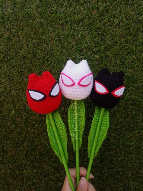 Spiderman Crochet, Spiderman Gifts, Spiderman Theme, Crochet Bouquet, Creative Gifts For Boyfriend, Kawaii Crochet, Crochet Clothing And Accessories, Crochet Fashion Patterns, Fun Crochet Projects