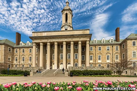 Old Main at Penn State University Penn State Old Main, Old Main Penn State, Penn State Aesthetic, Penn University, Ucla Campus, Penn State College, Collage Dorm, College Vibes, Dream University