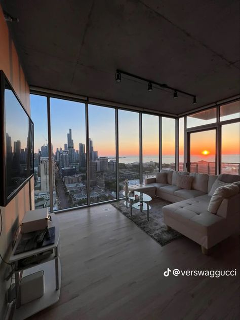 Penthouse Aesthetic, Nyc Penthouse, City View Apartment, Penthouse Living, Aesthetic Apartment, Apartment View, High Rise Apartments, Dream Apartment Decor, Future Apartment Decor