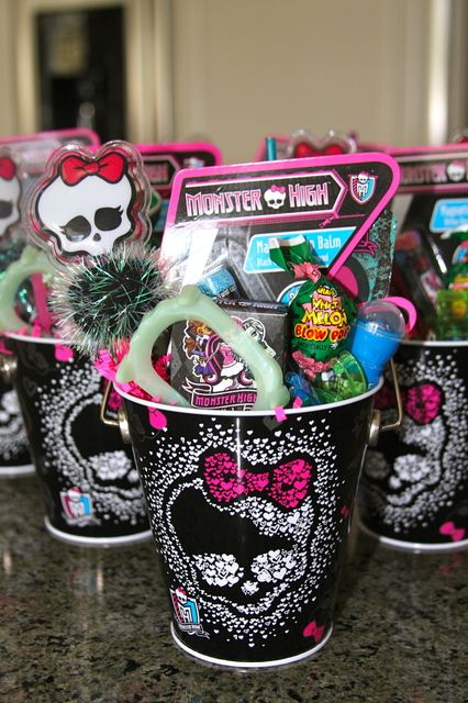 Favors at a Monster High Party #monsterhigh #partyfavors Monster High Decorations, Monster High Birthday Party Ideas, Monster High Party Ideas, Monster High Birthday Party, Monster High Party, Birthday Planning, Bday Party Ideas, Monster Party, 6th Birthday Parties