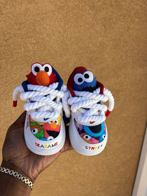 Sesame Street Shoes, Customized Converse, Air Force 1 Shoes, Sesame Street Characters, Cartoon Shoes, Pregnancy Photography, Unique Sneakers, Bridal Wedding Shoes, Custom Air Force 1