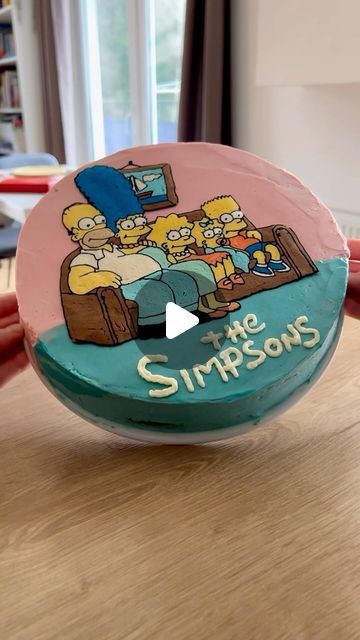 Fatmanur Kılıç on Instagram The Simpsons Cake, Trending Cakes, Simpsons Cake, Cake Videos, Decoration Piece, January 12, Yes Or No, Food Trends, Cake Decorating Tips