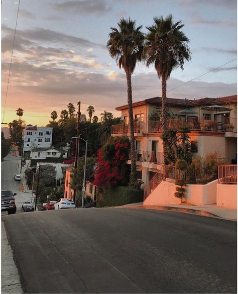 Los Angeles Neighborhood Aesthetic, Los Angeles Silver Lake, Los Angeles Vision Board, California Suburbs Aesthetic, Los Angeles Suburbs, Los Angeles Girl Aesthetic, Calabasas Aesthetic, Los Angeles California Aesthetic, Los Angeles Condo