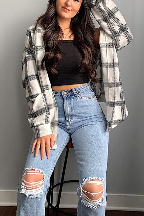 Checkered Shirt Outfit, Plaid Jacket Outfit, Flannel Jacket Women's, Flannel Shirt Outfit, Boyfriend Plaid Shirt, Shacket Outfit, Chic Winter Style, Jacket Outfit Women, Plaid Shirt Women