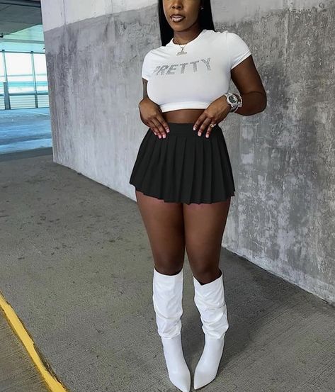 Rave Outfits Festivals, Festival Rave Outfit, Skirt And Boots, Mini Pleated Skirt, Club Outfits For Women, Black Skirts, Skirt Y2k, Girlie Style, Hack Tool