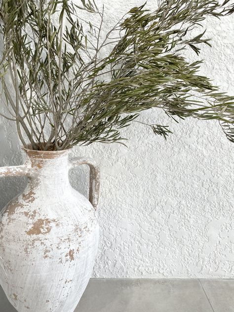 olive branches in pot. Download this photo by Jannet Serhan on Unsplash Scandinavian Dining Room, Picture Gallery Wall, Olive Branches, Spanish Architecture, Home Garden Plants, Interior Wall Decor, Gallery Wall Prints, Luxury Paper, White Vases