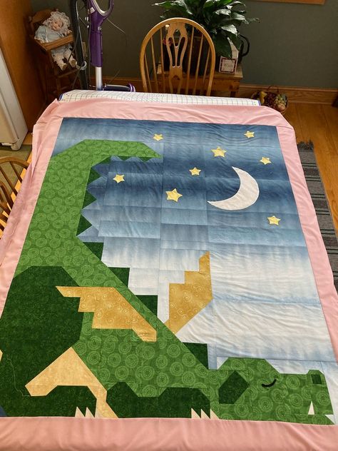 Kid Quilt Ideas, Grid Quilting Patterns, Fantasy Quilt, Weighted Quilt, Cool Quilt Patterns, Knight Quilt Pattern, Quilts For Boys, Baby Blanket Quilt, Baby Quilt Ideas