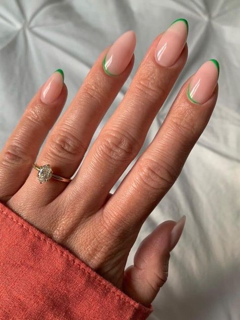 Nude Nails For Black Women, Classy Nude Nail Designs, Nude Nails With Glitter, Poppin Nails, Fresh Nails, Baby Boomers Nails, White Tip Nails, Milky Nails, Nude Nail