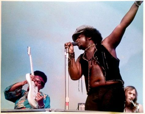 Newport 69' Buddy Miles, Jimi Hendrix Guitar, The Modern Lovers, Scott Thompson, Voodoo Child, 1970s Music, Shocking Blue, Jimi Hendrix Experience, Black Indians