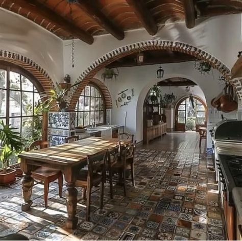 Mexican Hacienda Kitchen, Styling Countertops, Hacienda Style Homes Mexican, Modern Spanish Kitchen, Spanish Mediterranean Kitchen, Hacienda Interior Design, Mexican Style House, Spanish Kitchen Design, Mexican Style Homes