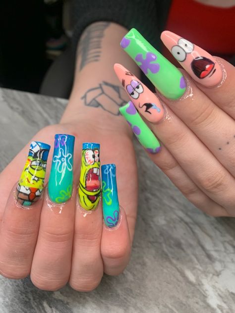 Sponge Bob Nails Acrylic, Patrick Nails Spongebob, Plankton Nails, Sponge Bob Nail Art, Spongebob Nails Short, Spongebob Themed Nails, Spongebob Sky Nails, Spongebob And Patrick Nails, Patrick Star Nails