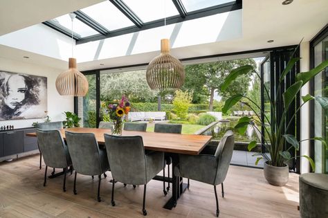 Lichtstraat op maat kopen? Uitbouw en aanbouw Floor Renovation, Kitchen Extension, Ground Floor, Outdoor Furniture Sets, Conference Room Table, Room Divider, Dream House, New Homes, Dining Room