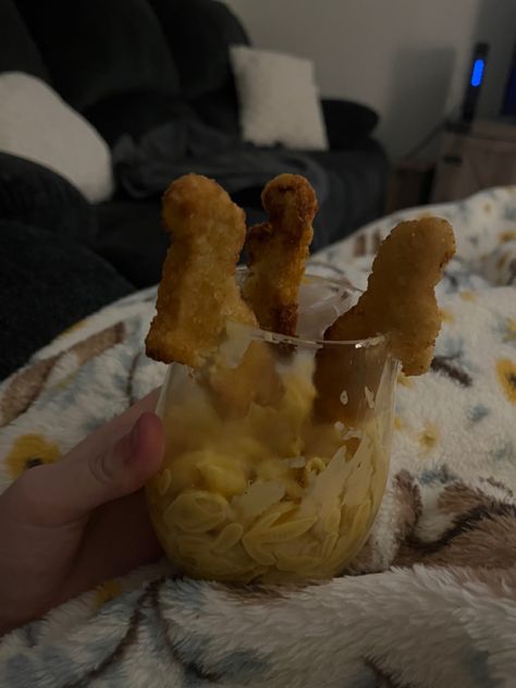 Dinosaur nuggets and mac and cheese👨‍🍳 Dino Nuggets And Mac And Cheese, Chicken Nuggets And Mac And Cheese, Dinosaur Nuggets, Mac And Cheese Cups, Food Therapy, Sweet Snacks Recipes, Chicken Nuggets, Mac N Cheese, Food Obsession