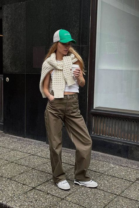 I'd Skip Every Major Trend in Favor of These 8 Cool Basics | Who What Wear 550 Outfit Woman, Brown New Balance Shoes, New Balance Shoes Women's Outfit, New Balance 550 Outfit Woman, Best New Balance, White Top Jeans, Oversized Poplin Shirt, Sneakers Fashion Outfits, Long Black Coat