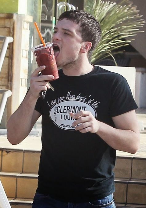 Josh Hutcherson in Los Angeles~ Haha..I do this also..every time I have something cold to drink! Josh And Jennifer, Mike Schmidt, Peeta Mellark, Josh Hutcherson, Hottest Guy Ever, Just Jared, Jennifer Lawrence, Reaction Pictures, Hunger Games