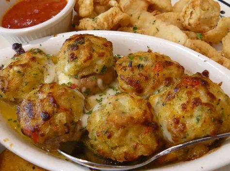 Olive Garden Stuffed Mushrooms, Mexican Food Healthy, Wedding Chicken, Chicken Peanut Butter, Pumpkin Appetizers, Copycat Recipes Olive Garden, Restaurant Appetizers, Olive Garden Copycat, Top Kitchen Gadgets