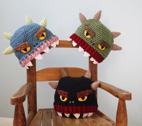 My+Hat+Is+Eating+My+Head+by+MaryOriginals+on+Etsy Halloween Costume Funny, Monster Hat, Creepy Eyes, Funky Hats, Baby Winter Hats, Hood Hat, Crochet Monsters, Bonnet Crochet, Crochet Humor