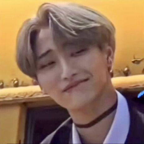 Ateez Cursed, Cursed Kpop, Be My Friend, Ateez Memes, You Are My Friend, Mine Mine, Ateez Seonghwa, Park Seong-hwa, E Dawn