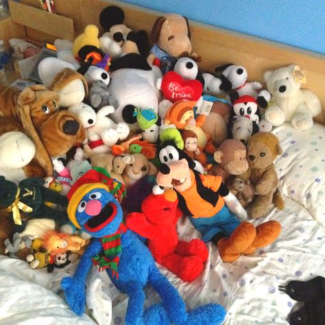 Bed full of plush friends Bed Full Of Plushies, Rooms Aesthetic, Kirsten Vangsness, 1980s Toys, Nature Cottagecore, Bed Full, Disney Encanto, Awesome Sauce, The Paranormal