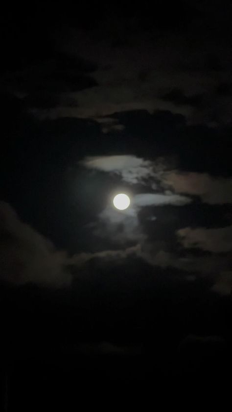 Moon With Clouds Aesthetic, Moon Quotes Video, Full Moon Video Night, Real Moon Pictures Photography Night, Full Moon Aesthetic Video, Moon Videos Night, Night Moon Aesthetic Video, Night Moon Videos, Full Moon Video