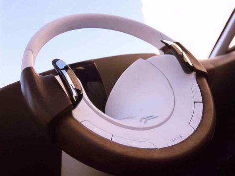 2002 Citroën C-Airdream Concept | Citroën | SuperCars.net Steering Wheel Design, Citroen Concept, Concept Car Interior, Car Interior Sketch, Cars Interior, New Sports Cars, Car Interior Design, Steering Wheels, Interior Concept