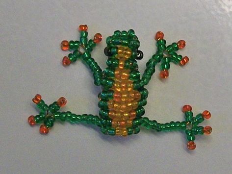 3d Seed Bead, Beaded Gecko, Beaded Frog, Beaded Animals Tutorial, Pony Bead Animals, Beaded Dragonfly, Frog Crafts, Beaded Spiders, Beading Patterns Free