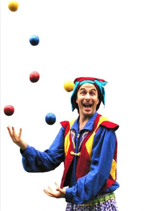 [New Post from Glenn Brooke] Juggling or Heaving? https://asmithblog.com/juggling-or-heaving/ Juggling Reference, Juggling Pose Reference, Juggling Pose, Bounce Illustration, Master Study, Circus Illustration, Old Circus, Circus Sideshow, Reference Ideas