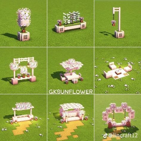 Cherry Blossom Ideas Decor, Minecraft Greenhouse Decor, Decorating Ideas For The Home Minecraft, Love Garden Minecraft, Minecraft Designs Cherry Blossom, Rose Garden Minecraft, Mc Fountain Ideas, Minecraft Cute Outdoor Decor, Pink Decor Minecraft