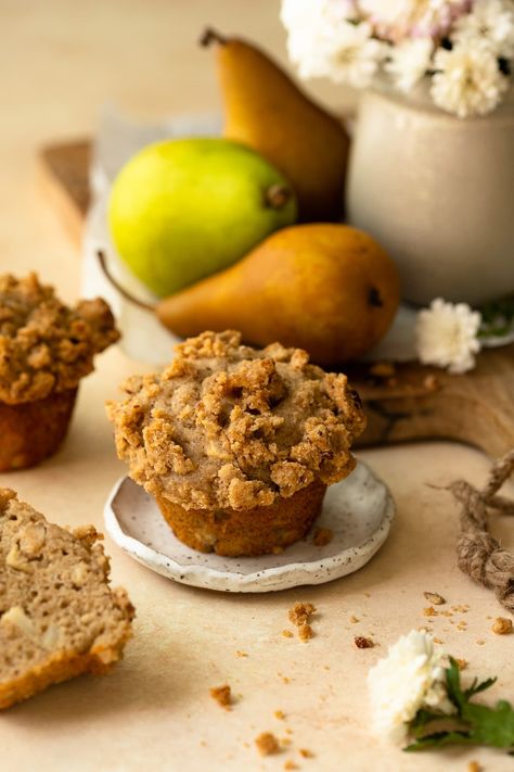 Sugar Pecans, Fall Muffins, Banana Protein Muffins, Pear Muffins, Pecan Muffins, Crumb Muffins, Pumpkin Bundt Cake, Sugared Pecans, Cinnamon Pecans