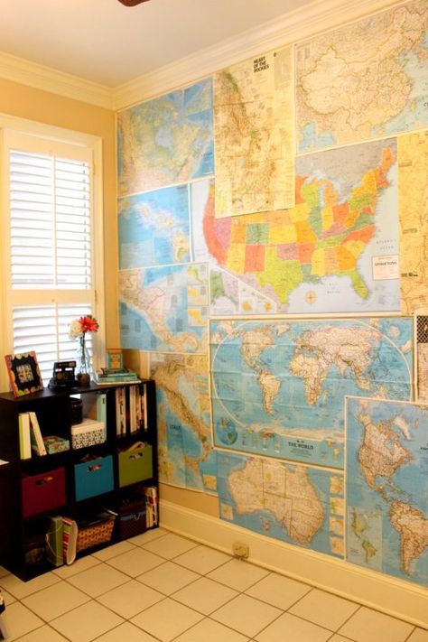 maps wall diy - Just hit the map jackpot (kijiji find), bought 60+ vintage National Geographic maps from all over the world...want to do this in the boy's room. Map Monde, Diy Map, National Geographic Maps, Map Crafts, Wall Diy, Map Globe, Map Decor, Old Maps, Wall Maps