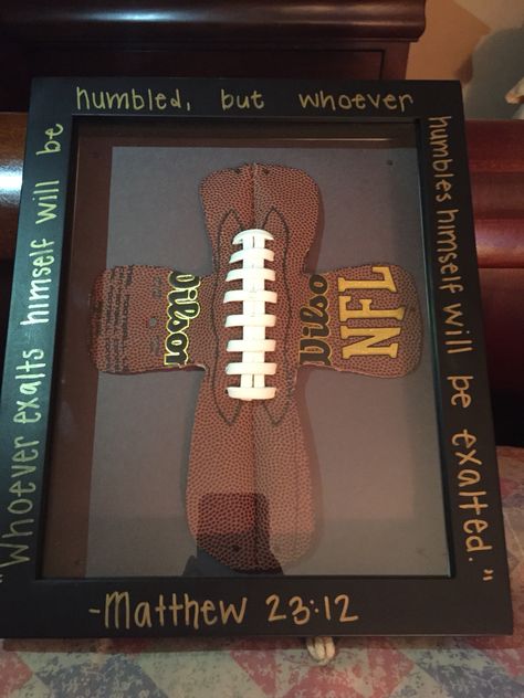 Football cross DIY Football Cross, Diy Cross, Football, Home Decor, Art, Home Décor, American Football