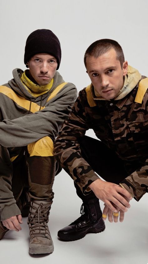 Twenty One Pilots Trench, Twenty One Pilots Concert, Twenty One Pilots Aesthetic, Tyler And Josh, 21 Pilots, Band Pictures, Good To See You, Concert Fits, Tyler Joseph