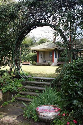 Garden Archway, Moon Gate, Moon Garden, Back Ground, Garden Structures, Garden Cottage, Garden Gates, Zen Garden, Backyard Landscaping Designs